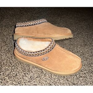 UGG Tasman Slipper- Size 7 in womens